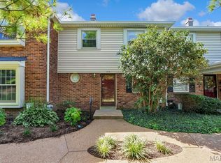 1074 Brooksgate Manor Dr, Saint Louis, MO