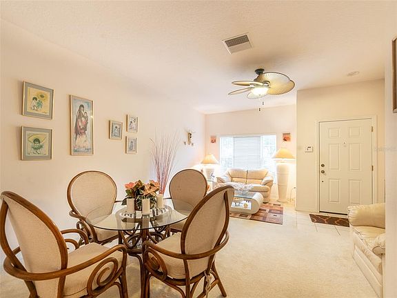 3rd image of 13105 Kings Crossing Dr