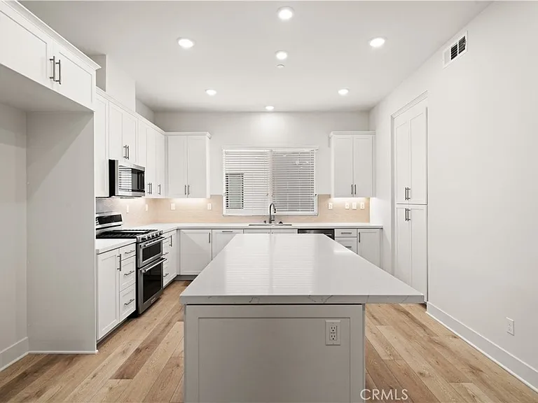 2186 Skylar Pl — Photo 16