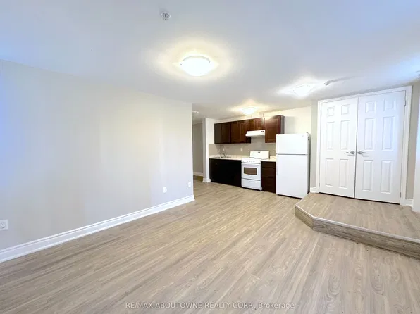 55 Lisgar St, Toronto, ON