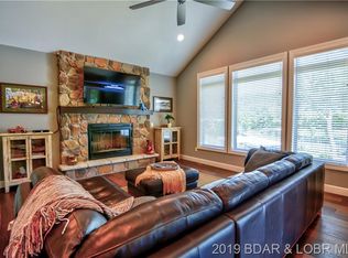 230 Royal Ct, Four Seasons, MO 65049