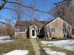 19336 W River Rd, Bowling Green, OH 43402