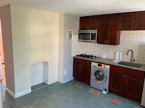 382 1st St #3 Photo 1