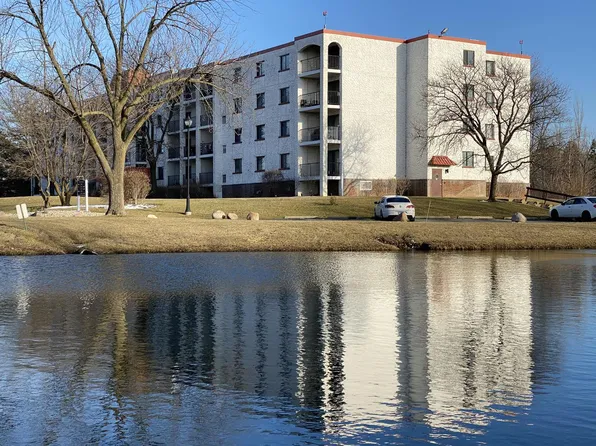 350 Plum Creek Dr #2051, Wheeling, IL 60090