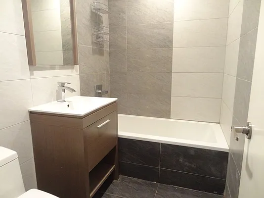 Rented by Miron Realty Group | media 28