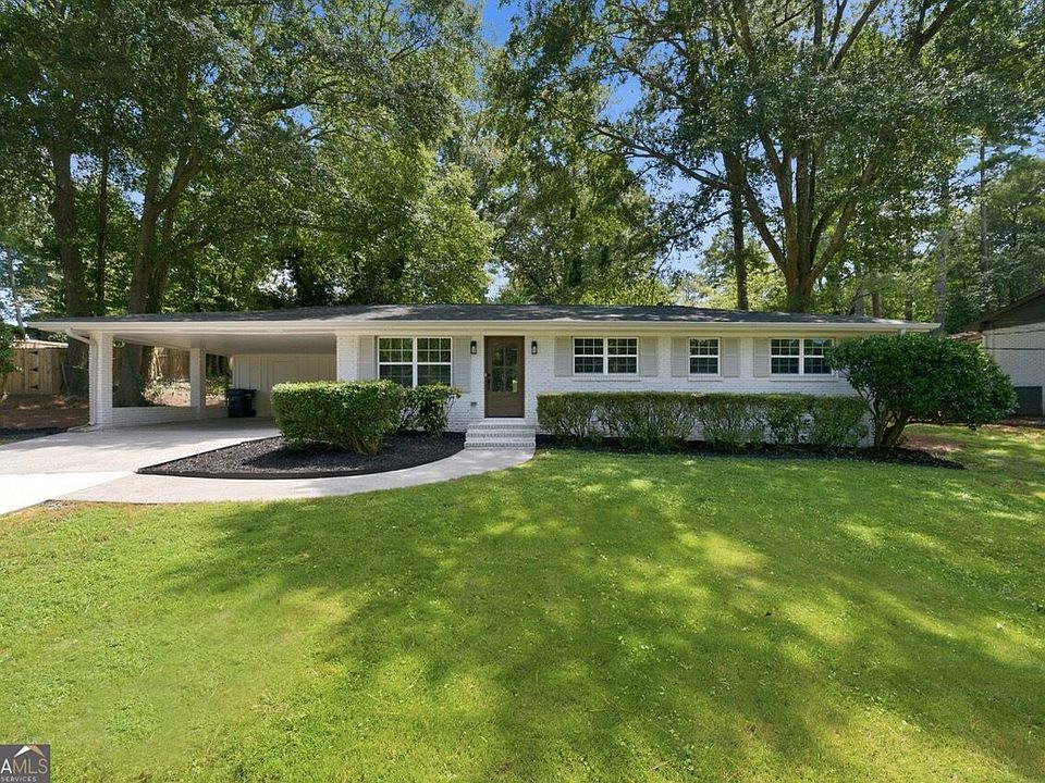 1st image of 215 Valley Dr