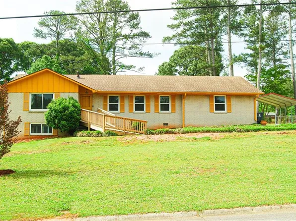 1584 Hebron Ln, Riverdale, GA 30296