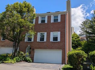 14 Kingswood Dr UNIT 14, Bethel, CT 06801