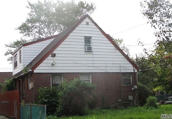 5th image of 115-97 Parkway Dr