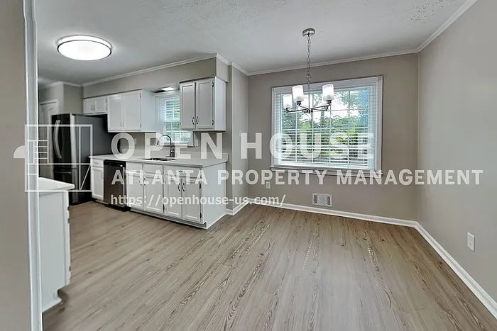 3 bed, 2.5 bath, 1869 sqft, $2,200 — Photo 4