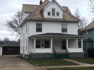 733 Ray Ave NW, New Philadelphia, OH 44663