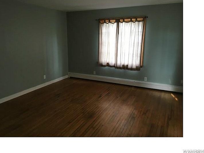 2nd image of 1721 Ruie Rd