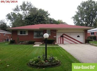 19310 Magnolia Pkwy, Southfield, MI 48075