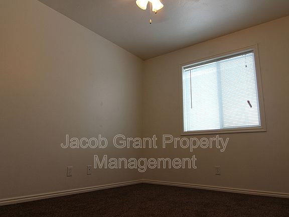 3rd image of 2541 Pumice Dr APT 2