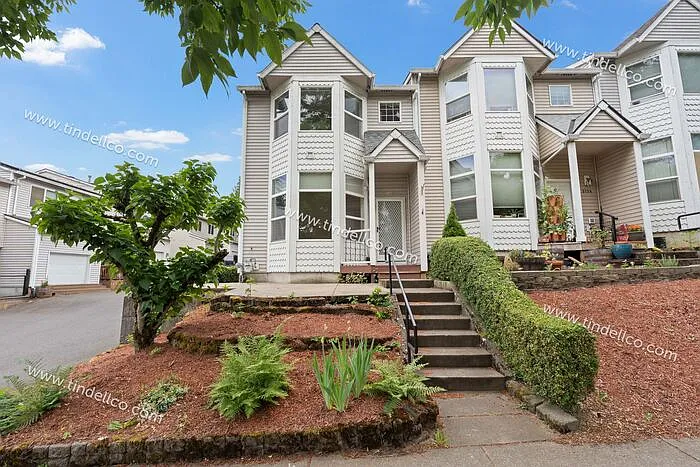 3140 NE 103rd Pl