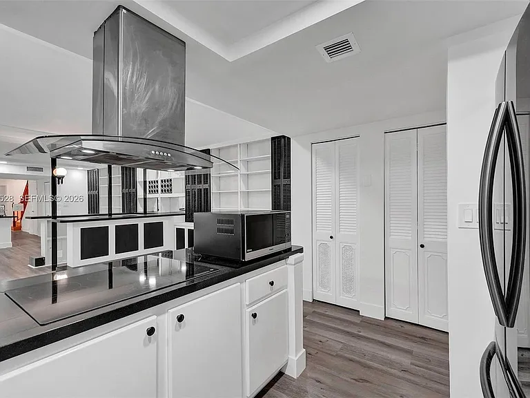 1001 Three Islands Blvd #28 — Photo 10