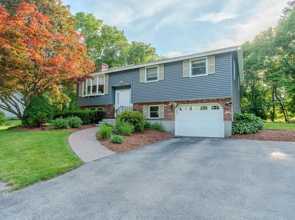13 Cove St, Chelmsford, MA 01824