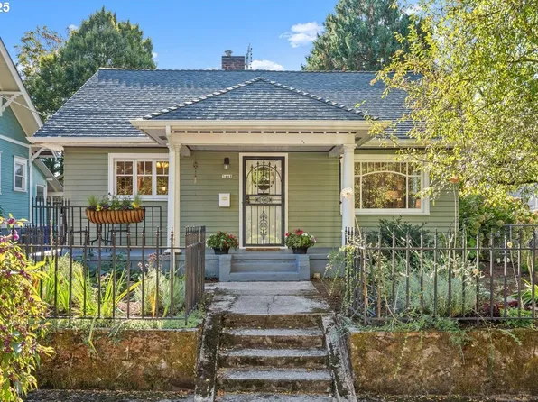 3448 SE Sherman St, Portland, OR 97214