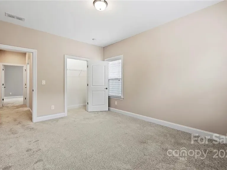 733 Herrin Ave — Photo 18