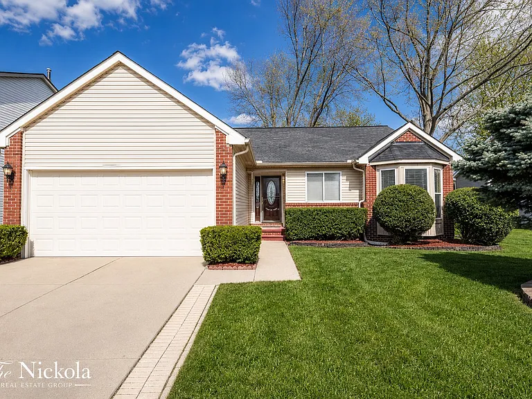 3132 Louis Dr — Photo 20
