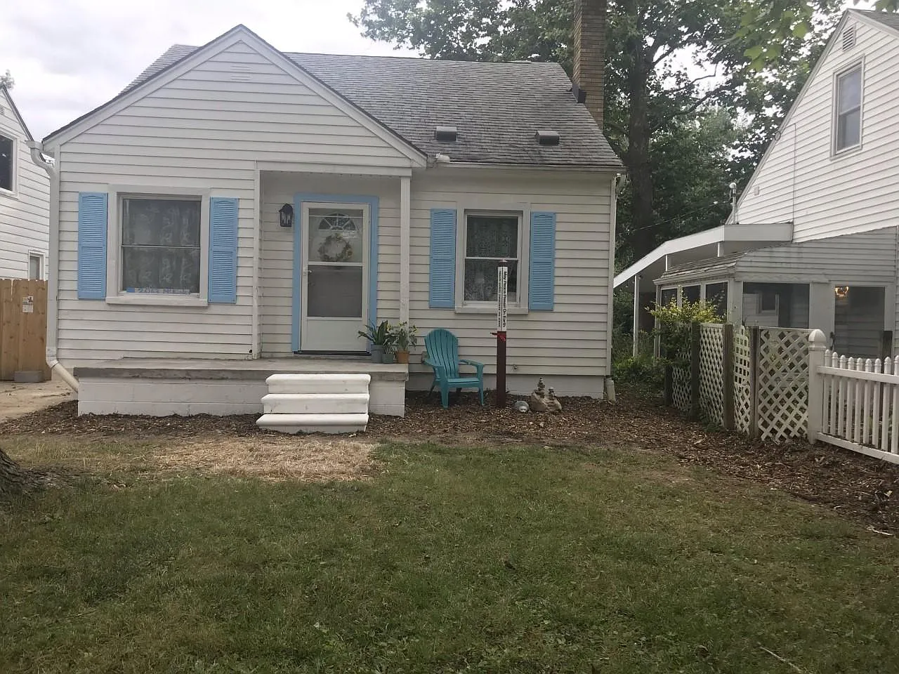 2063 McKinley Ave photo 1