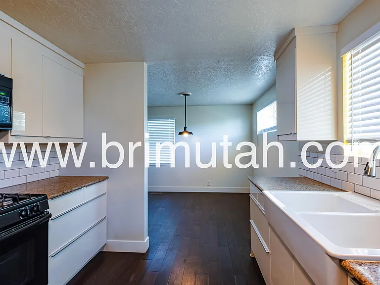 1313 E 8425 S — Photo 8
