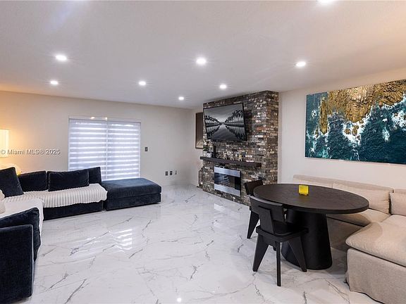 3rd image of 14237 SW 94th Circle Ln #14-106
