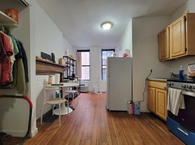 225 E 5th St, New York, NY