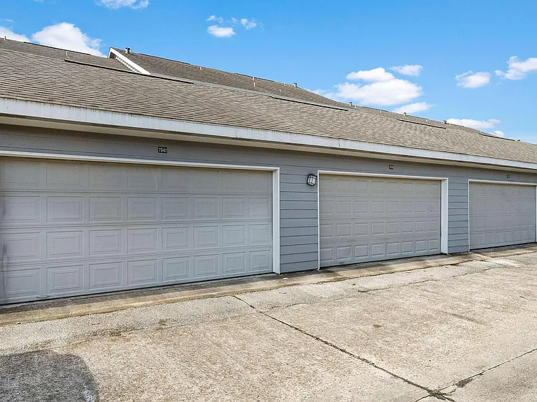 7941 Knight Rd #20 — Photo 10