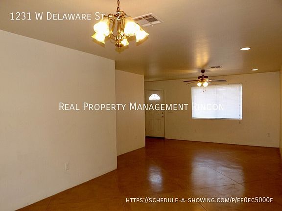 4th image of 1231 W Delaware St Unit 2