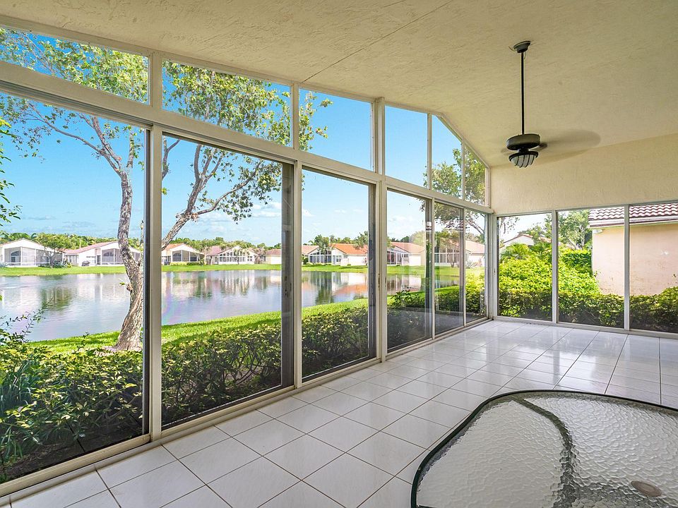 1st image of 9527 Honeybell Cir