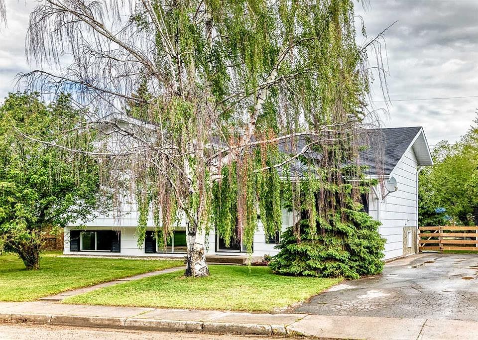 1st image of 5606 S 51st St