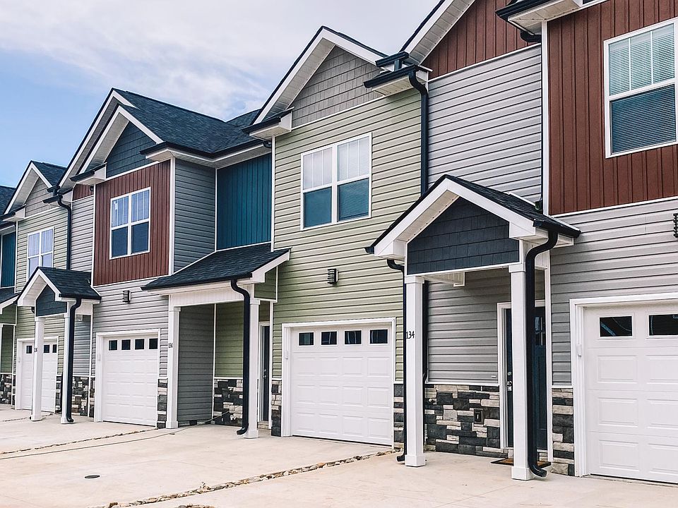 1st image of 133 Marbella Cir