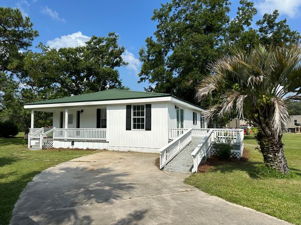 2047 Russell Rd