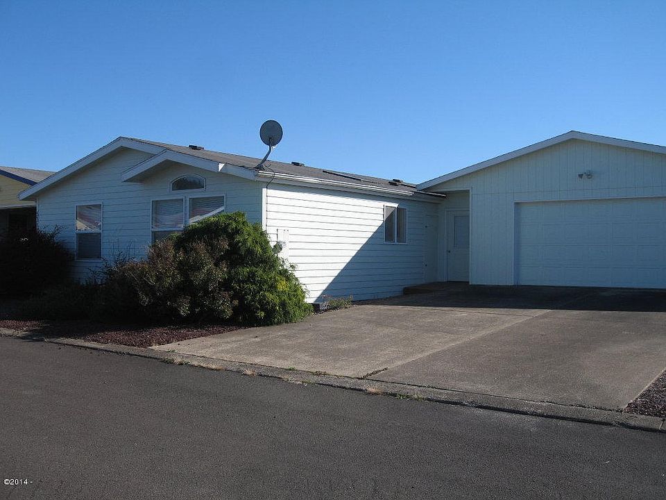 1st image of 638 NE 62nd St #141