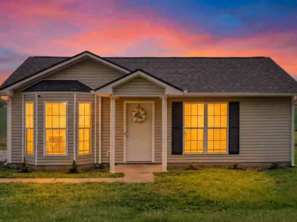 325 Bumpus Mill Rd, Oak Grove, KY 42262