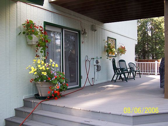 Huge Back Desk w/Gas for BarBQ