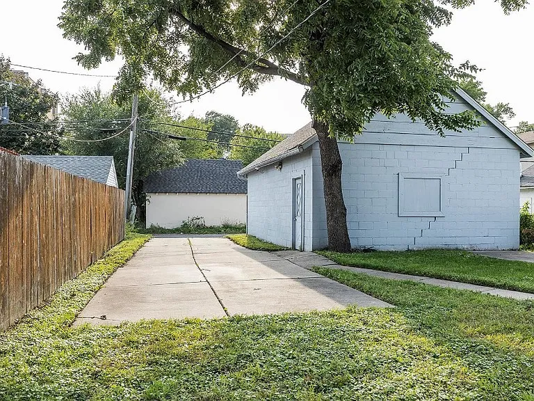 3728 Minnehaha Ave — Photo 28