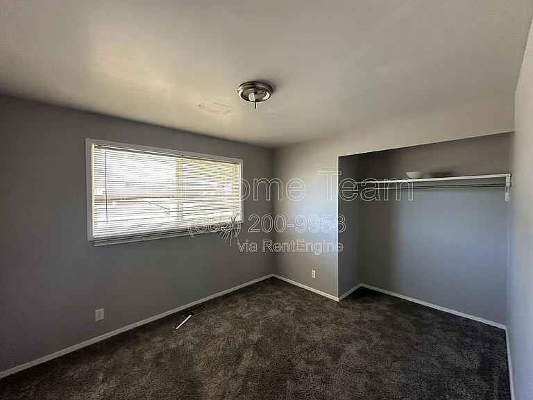 273 E Laker Way — Photo 9