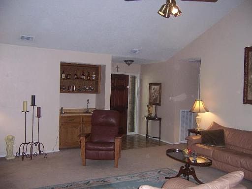 5th image of 5207 DOVE CIR