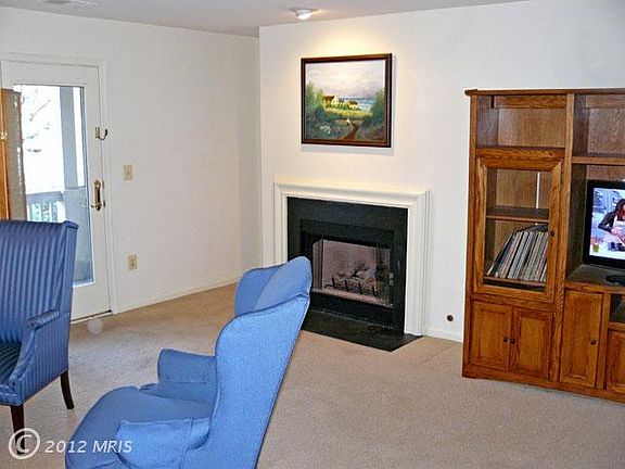 3rd image of 6109 Wigmore Ln Unit C