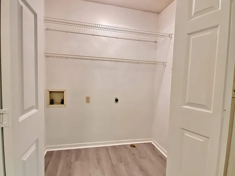 417 Glenwood Ave — Photo 5