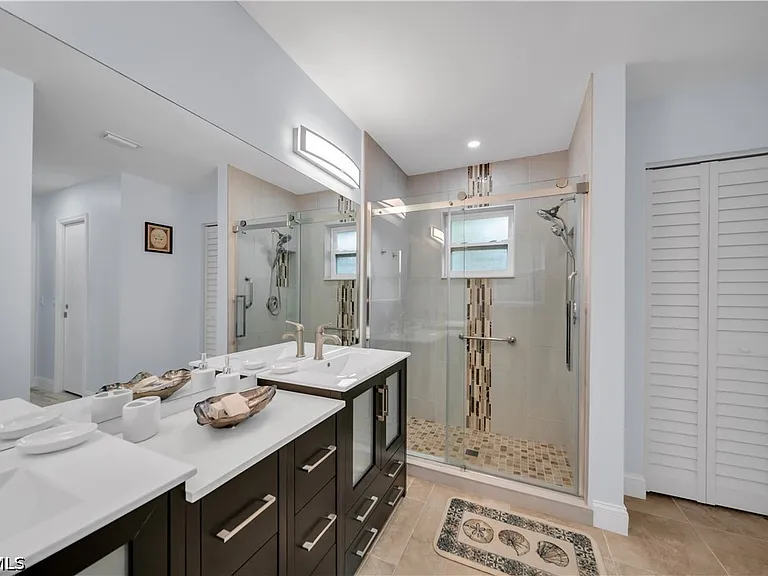 299 Rotonda Cir — Photo 12