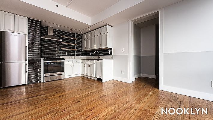 1st image of 115 Stanwix St #813