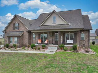 727A N Russell St, Portland, TN 37148