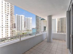 801 Brickell Key Blvd