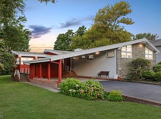 21 Chatham Ter, Clifton, NJ 07013