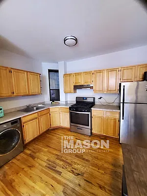 Rented by Mason Group LLC | media 17