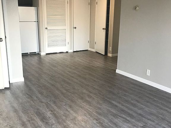 3rd image of 603 Monterey Dr APT G