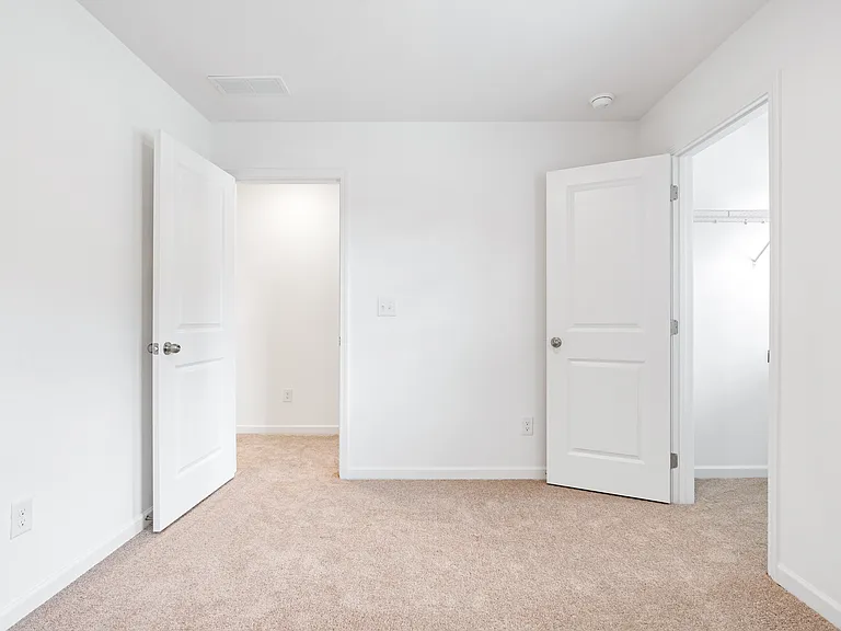 676 Evergreen Rd — Photo 17